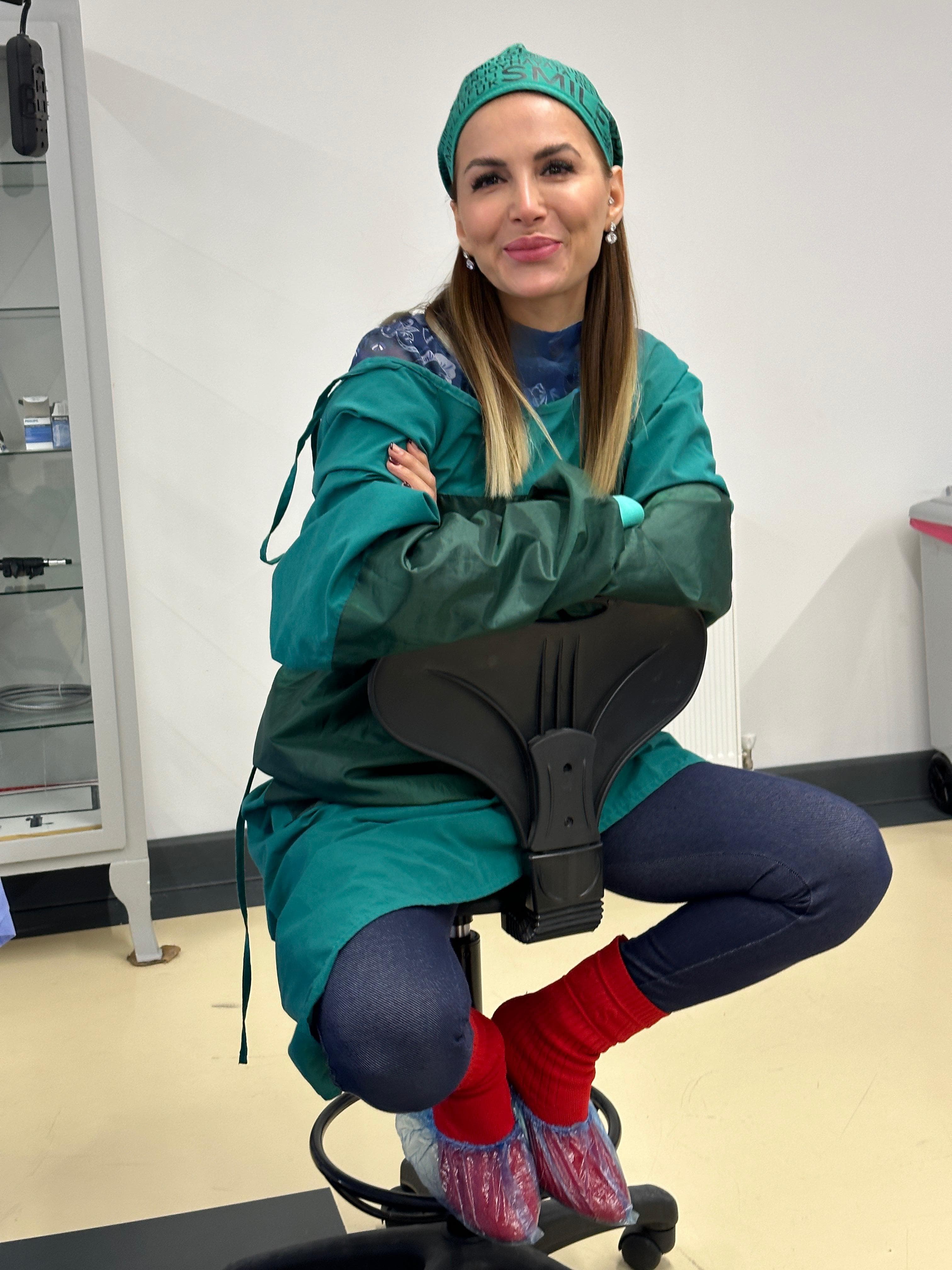 Estetik Yüz Ameliyatları - Fotoğraf 1