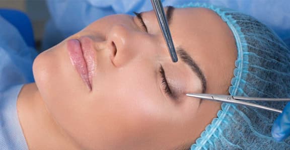 Lower & Upper Eyelid Aesthetics (Blepharoplasty)